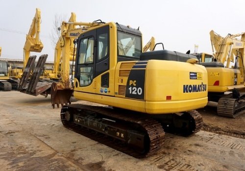 How to Mechanically Change Transmission Oil